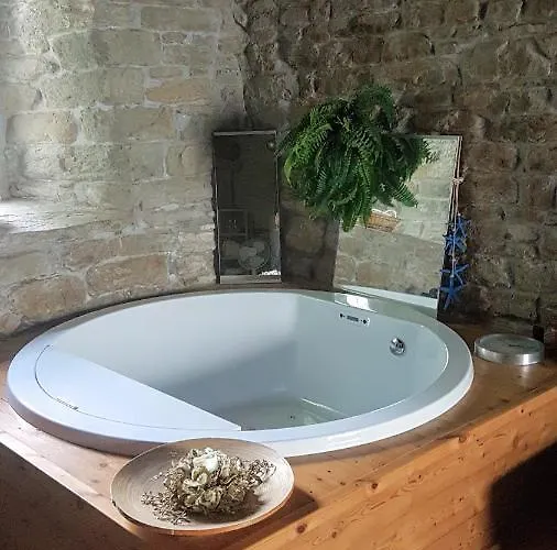 #fortcozzo - Jacuzzisuite & Sauna - Casola Valsenio 3*