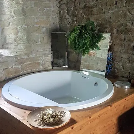 #fortcozzo - Jacuzzisuite & Sauna - Casola Valsenio 3*